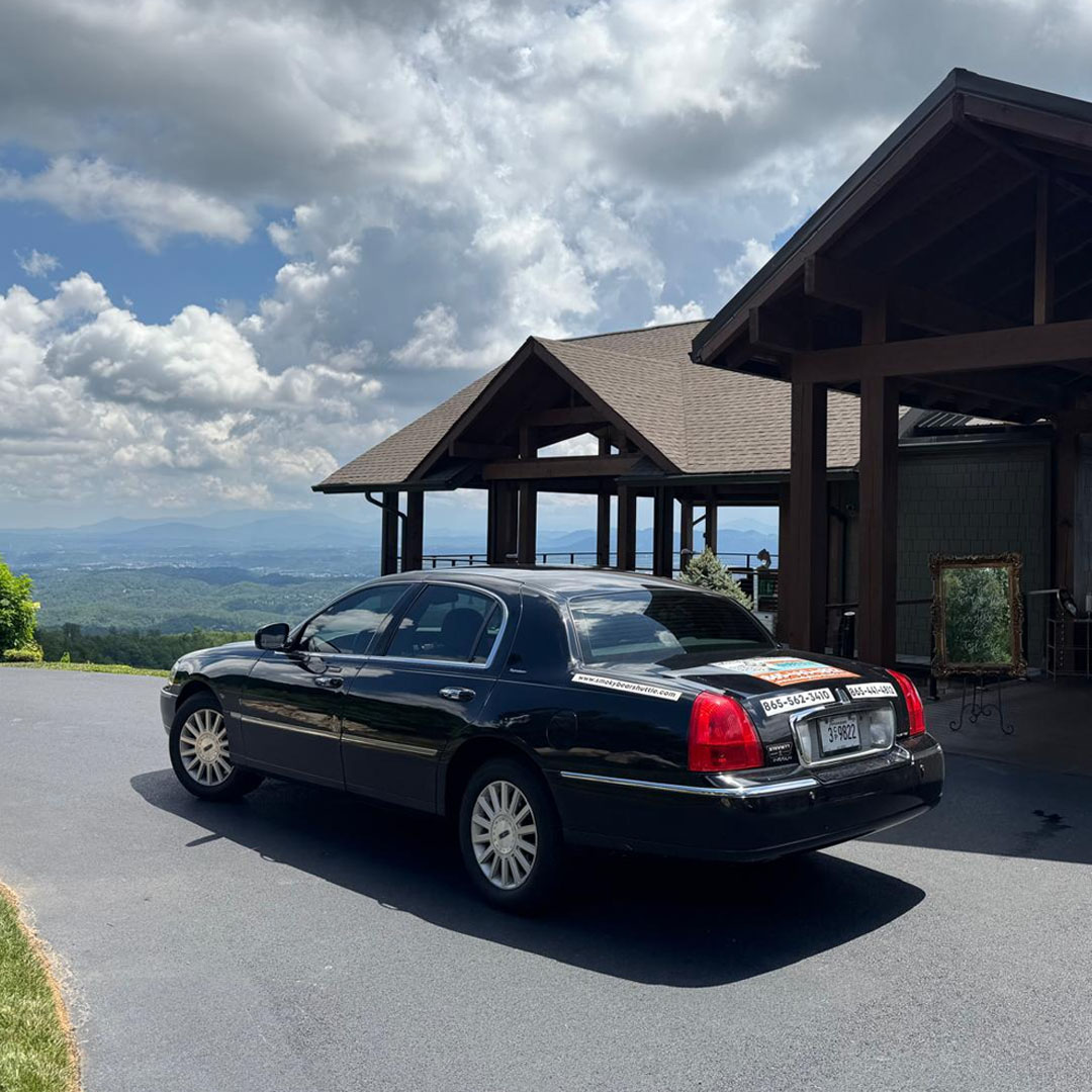 Luxury Town Car Executive Limo
